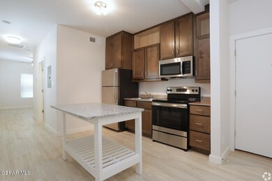 1061 Ranger St unit 14, El Paso, TX 79907 - photo 3