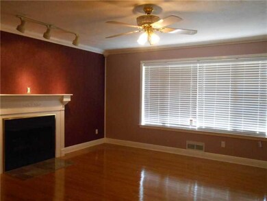 Den/Family/Great Room. Family room with gas firepl