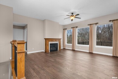 2643 Pheasant Creek Cir, Davenport, IA 52807 - photo 6