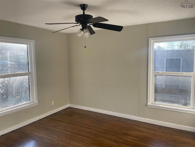 3310 Sherwood Ln, Wichita Falls, TX 76308 - photo 4