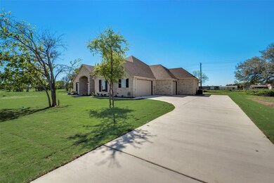 1017 Uplift Dr, Weatherford, TX 76087 - photo 4