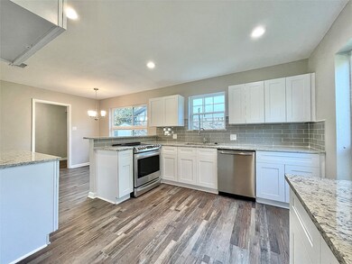 3620 Avenue P, Rosenberg, TX 77471 - photo 5