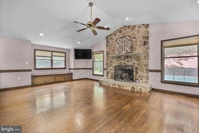 6 Hilton Ct, Gaithersburg, MD 20882 - photo 7