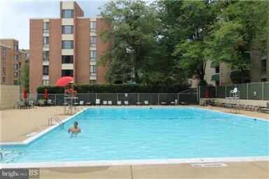 6143 Leesburg Pike unit 607, Falls Church, VA 22041 - photo 6