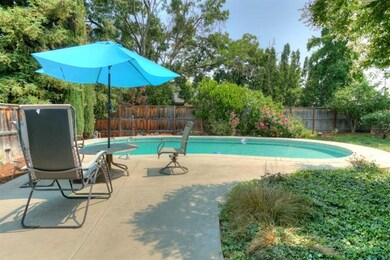 1450 Honeysuckle Ave, Medford, OR 97504 - photo 4