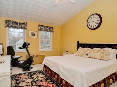 10 Evergreen Ct, Wakefield, RI 02879 - photo 7