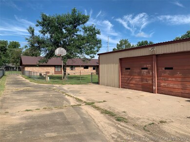 2502 Hardy Springs Rd, McAlester, OK 74501 - photo 5