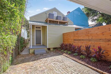 1920 REAR YARD