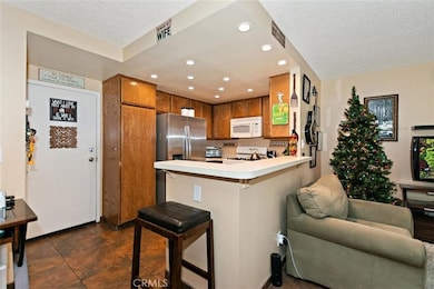 11350 Foothill Blvd unit 32, Sylmar, CA 91342 - photo 6