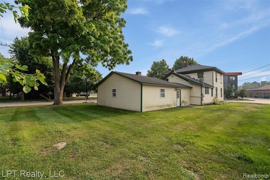 302 N 2nd St unit 5, Brighton, MI 48116 - photo 6