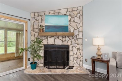 59 Lynwood Cir, Asheville, NC 28806 - photo 5