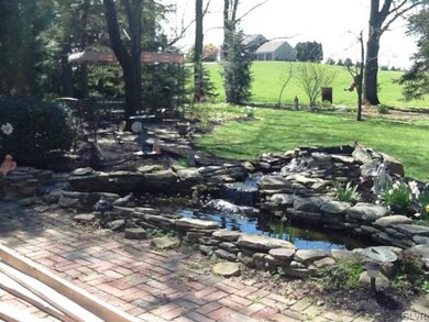 1255 Seifert Rd, Nazareth, PA 18064 - photo 3