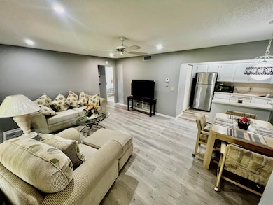 408 Pine Glen Ln unit C-2, Greenacres, FL 33463 - photo 4