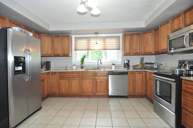 3 Richardson Dr, Johnston, RI 02919 - photo 4