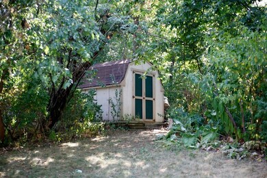 2489 Thatcher Ln, Mc Farland, WI 53558 - photo 7