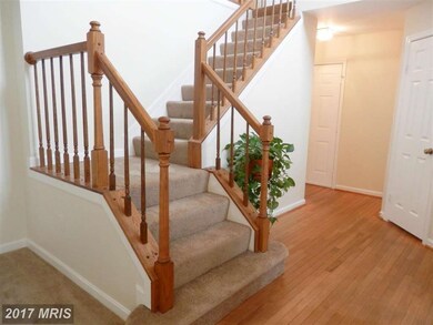 18023 Rocky Ridge Ln, Olney, MD 20832 - photo 2