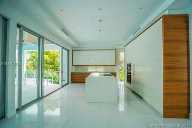 725 Woodcrest Rd, Key Biscayne, FL 33149 - photo 5