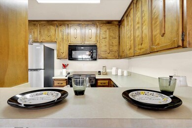 1370 Dustin Dr unit 14, Yuba City, CA 95993 - photo 7