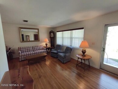 4542 Ish Brant Rd W, Jacksonville, FL 32210 - photo 4