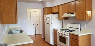 12629 Kempston Ln unit 15, Woodbridge, VA 22192 - photo 4