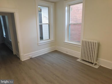 247 E 3rd St, Lewistown, PA 17044 - photo 3