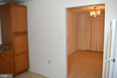 5760 Village Green Dr unit 9/576, Alexandria, VA 22309 - photo 6