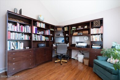 15 Camden Cir, Delmar, NY 12054 - photo 5