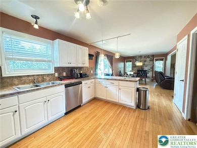 348 Clicko Ln, East Stroudsburg, PA 18301 - photo 5