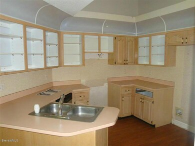 Kitchen (Medium)