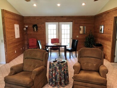 248 Edgewood Cir, Douglas, GA 31533 - photo 2