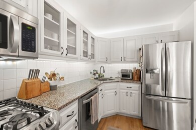 494-496 E 4th St unit 2, Boston, MA 02127 - photo 6