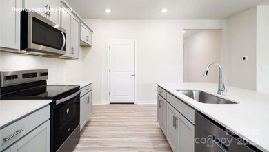 152 Meadow View Dr, Statesville, NC 28677 - photo 5