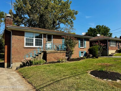 6105 Rocky Mountain Dr, Louisville, KY 40219 - photo 3