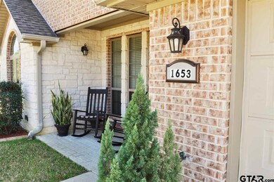 1653 Skidmore Ln, Tyler, TX 75703 - photo 2