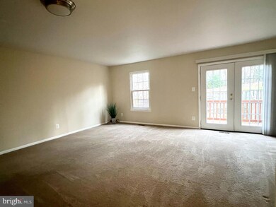 6431 Old Scotts Ct, Springfield, VA 22152 - photo 7