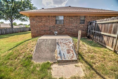 1922 Green Briar Cir, Duncan, OK 73533 - photo 4
