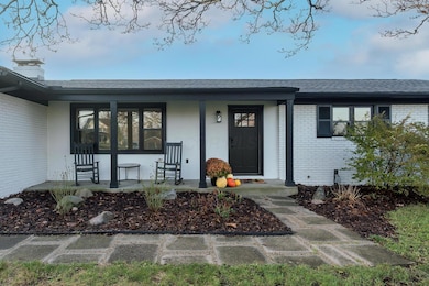 857 E Walnut St, Westerville, OH 43081 - photo 3