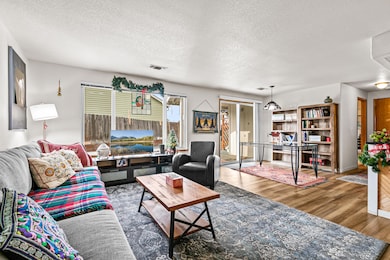 439 Midway Rd, Medford, OR 97501 - photo 6