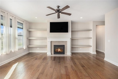 9213 Kenton St, Lenexa, KS 66227 - photo 5