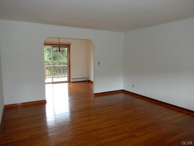 539 Wood St unit 549, Emmaus, PA 18049 - photo 6