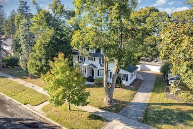 726 Bloomfield Blvd, Jackson, MI 49203 - photo 2