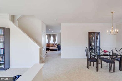 25445 Beresford Dr, Chantilly, VA 20152 - photo 3