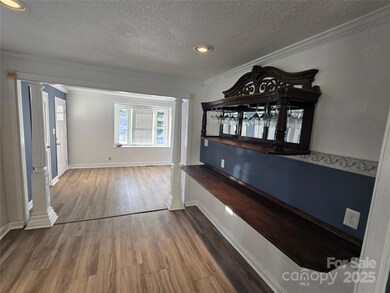 1900 Double Oaks Rd, Charlotte, NC 28206 - photo 5