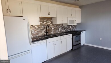 Lafayette Greene Condominium unit B141, Lafayette Hill, PA 19444 - photo 3