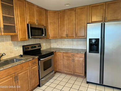 River Landing Apartments unit 8, Cos Cob, CT 06807 - photo 6