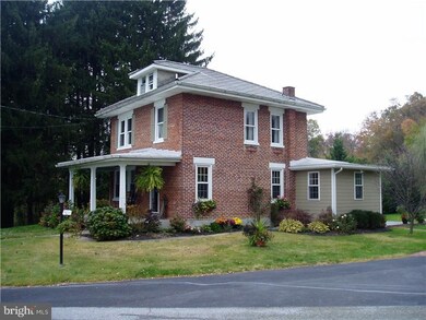 25 Machamer Rd, Douglassville, PA 19518 - photo 3