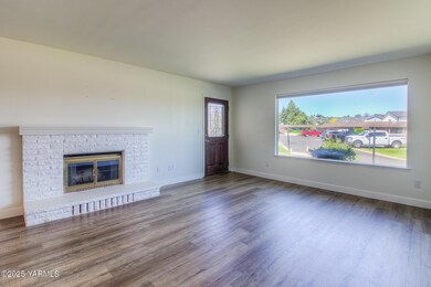 100 N 60th Ave unit 15, Yakima, WA 98908 - photo 5