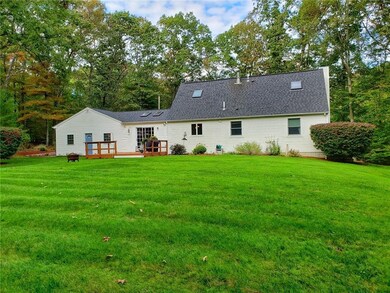 39 Suzanne Ct, West Greenwich, RI 02817 - photo 2