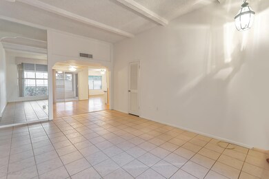 11005 W Cameo Dr, Sun City, AZ 85351 - photo 5