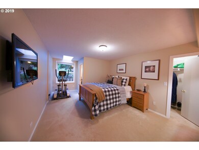 Bedroom, Primary